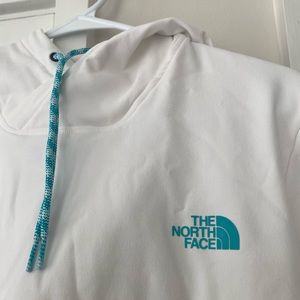 NWOT NORTH FACE White Sweatshirt
